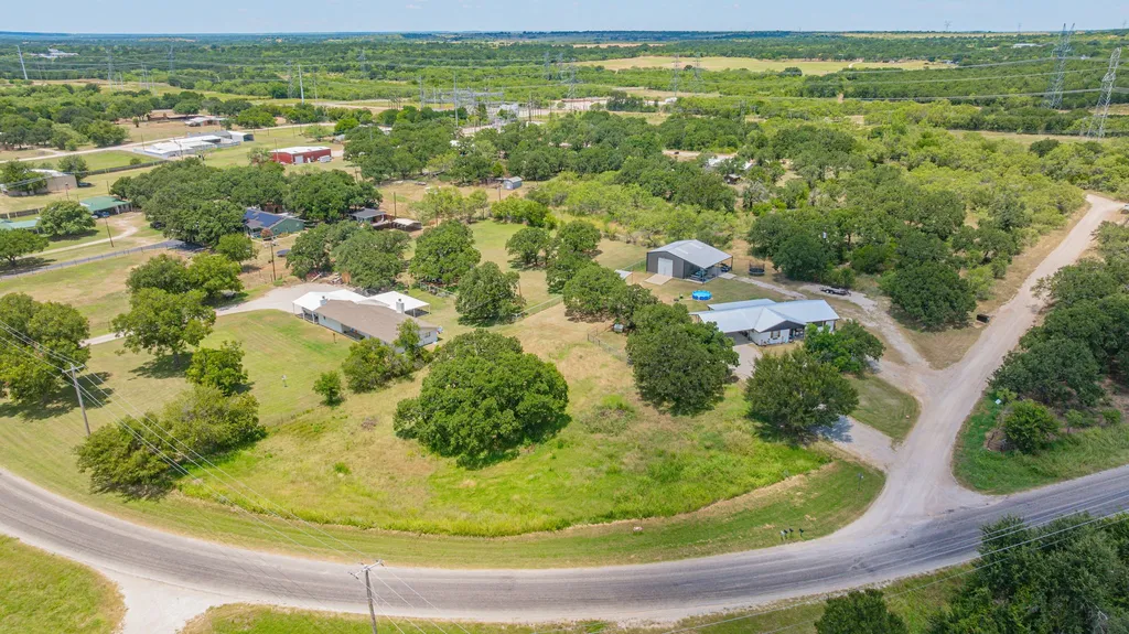 352 Seaberry Loop Graham TX 76450