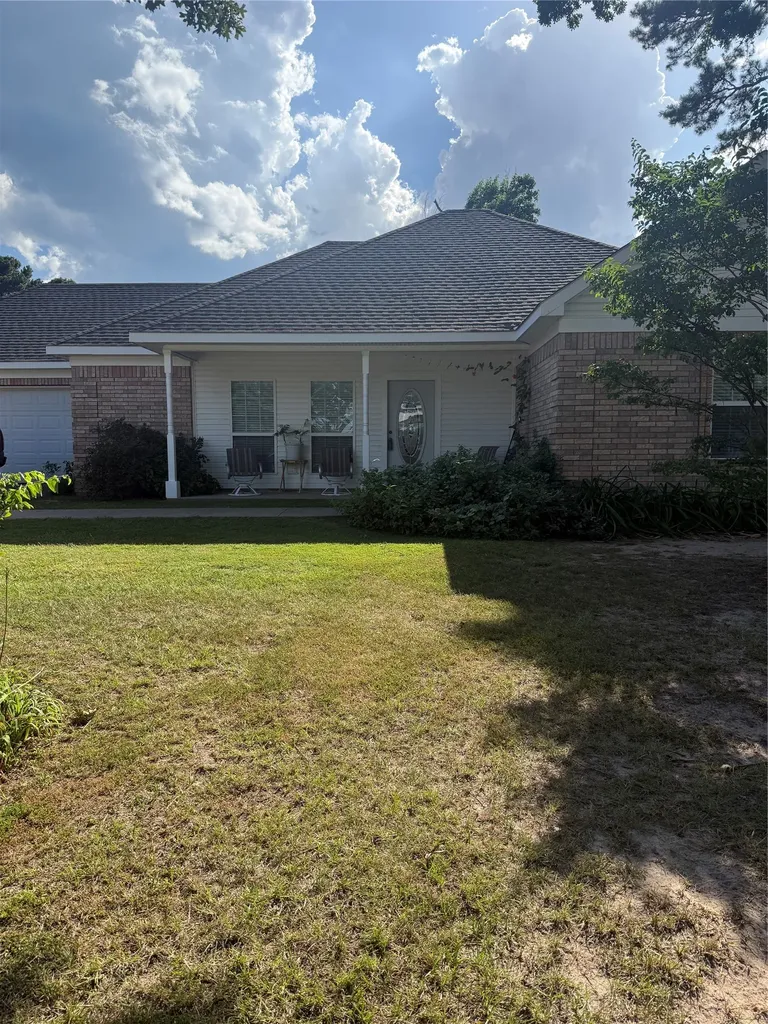 517 Wildewood Drive Chandler TX 75758