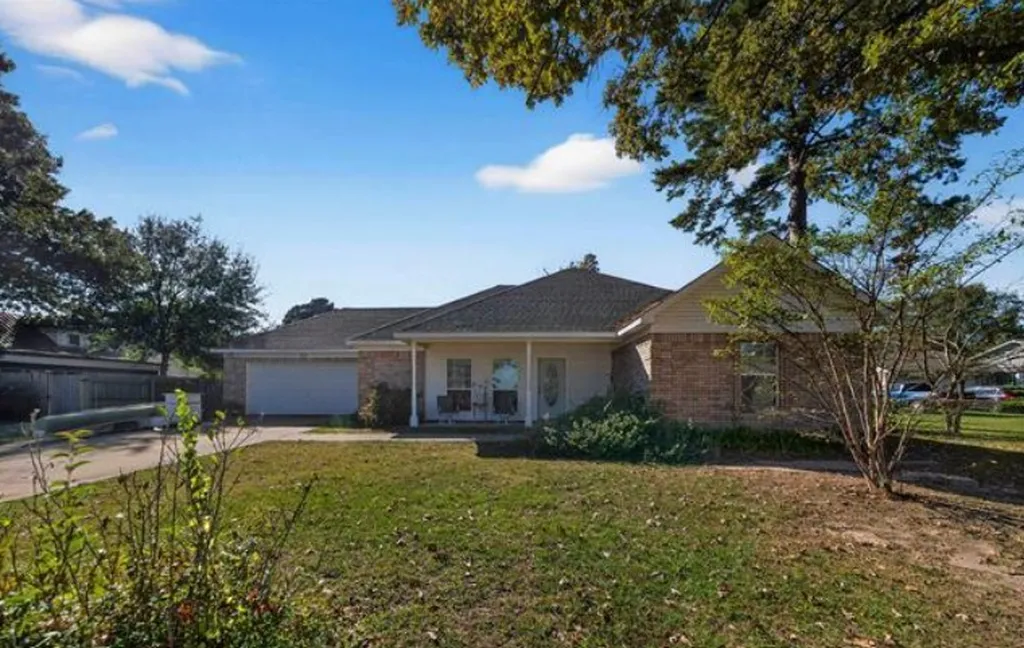 517 Wildewood Drive Chandler TX 75758