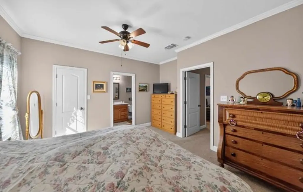 517 Wildewood Drive Chandler TX 75758