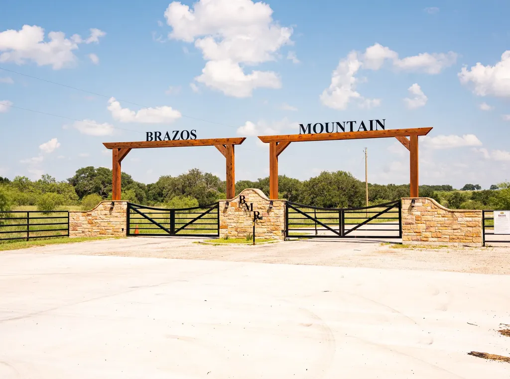 Lot 17 Brazos Valley Road Mineral Wells TX 76067