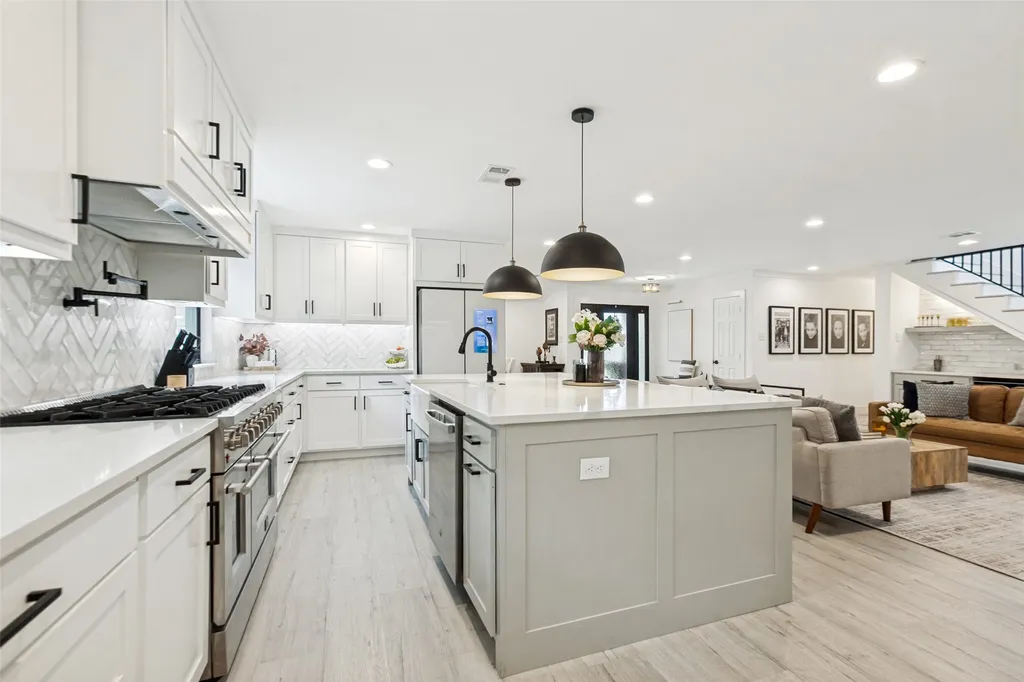 411 Ridgewood Drive Richardson TX 75080