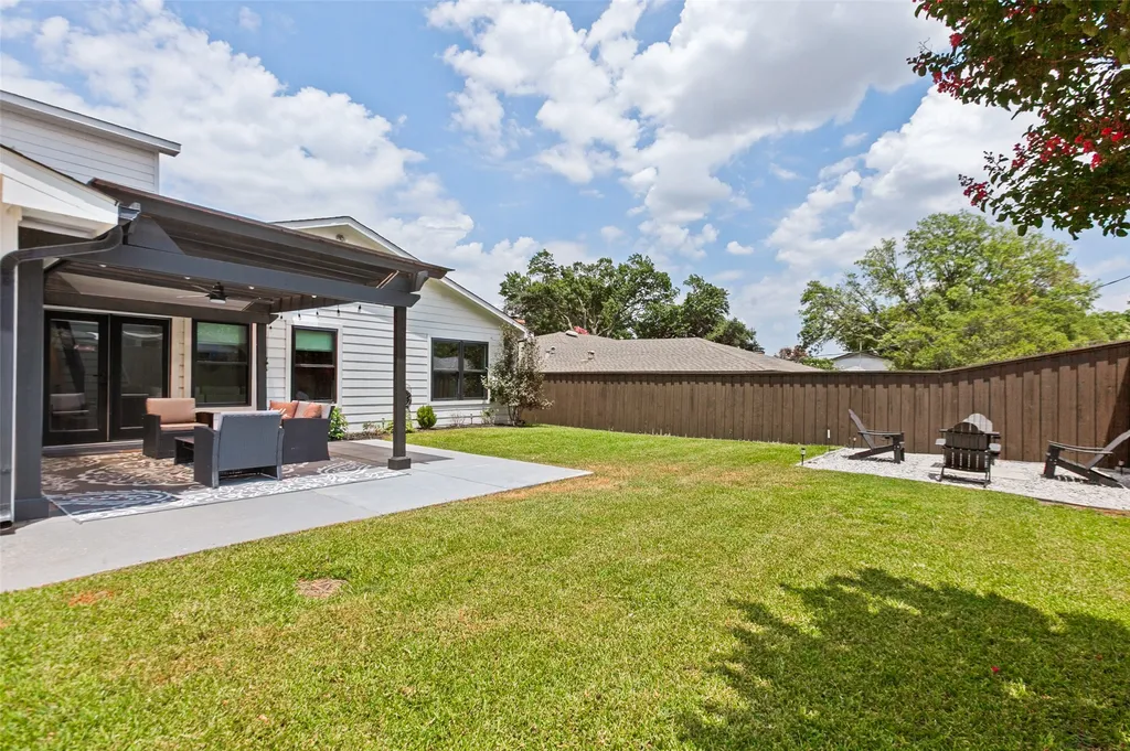 411 Ridgewood Drive Richardson TX 75080