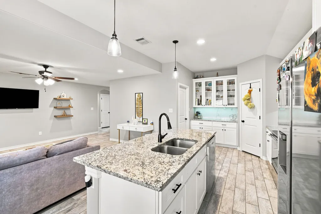 2020 Shane Avenue Fort Worth TX 76134