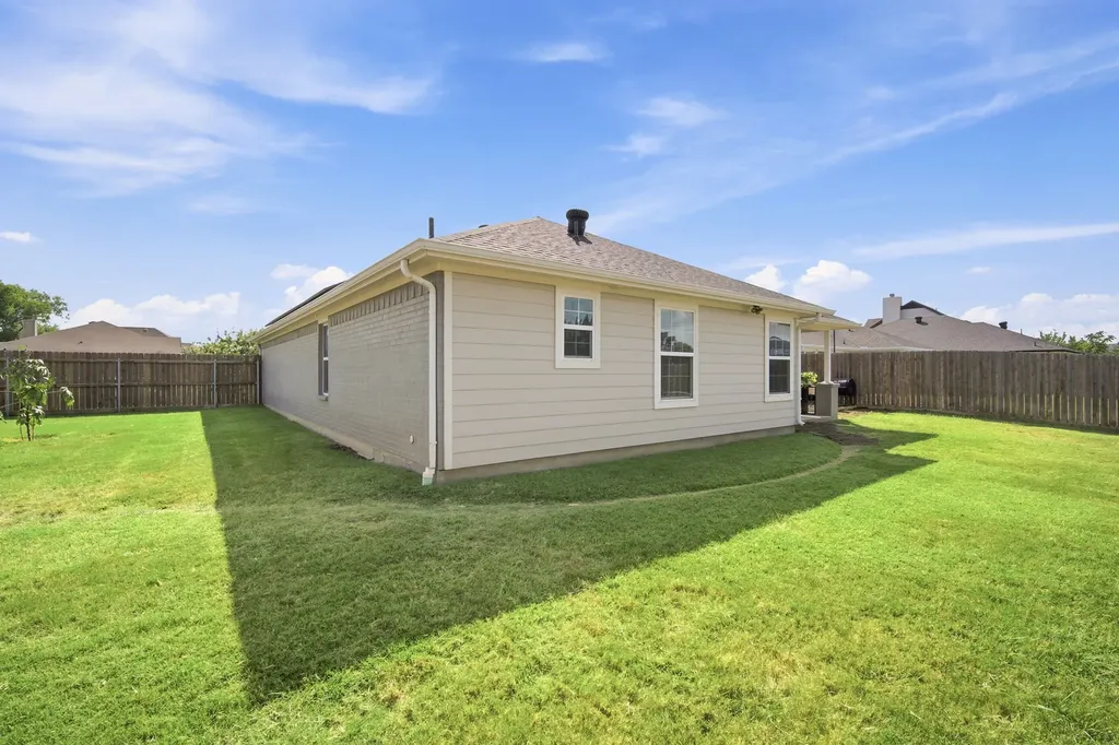 2020 Shane Avenue Fort Worth TX 76134