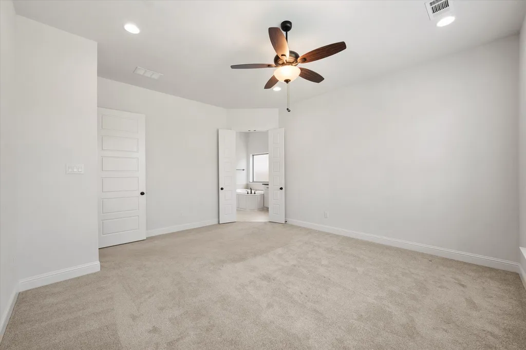 2512 Loxley Drive Mansfield TX 76084