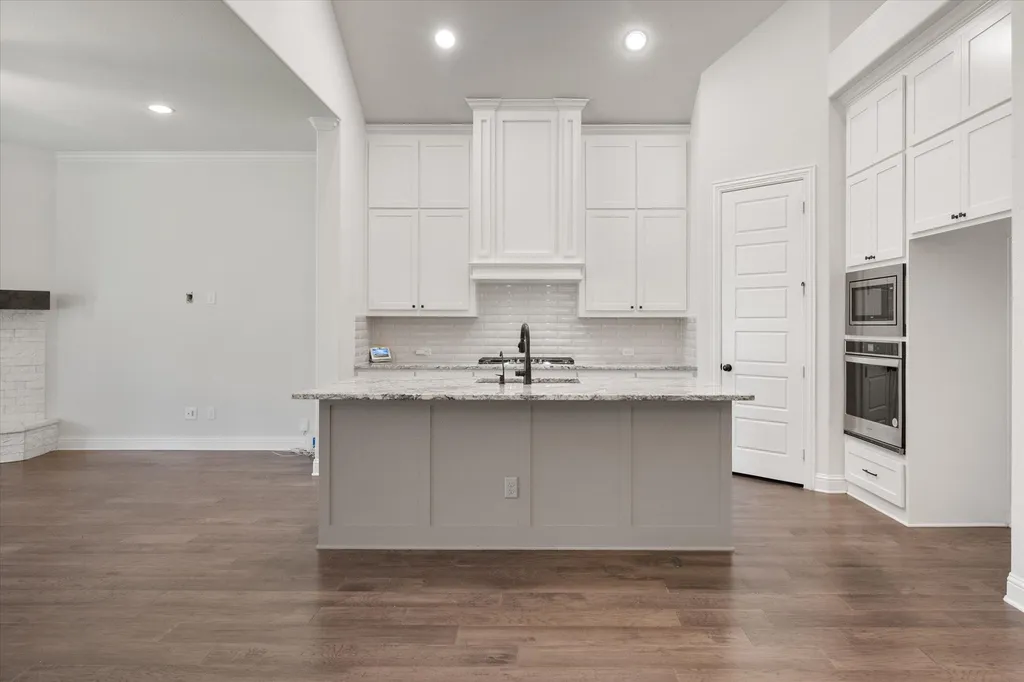 2512 Loxley Drive Mansfield TX 76084