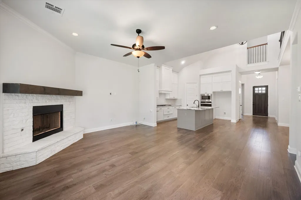 2512 Loxley Drive Mansfield TX 76084