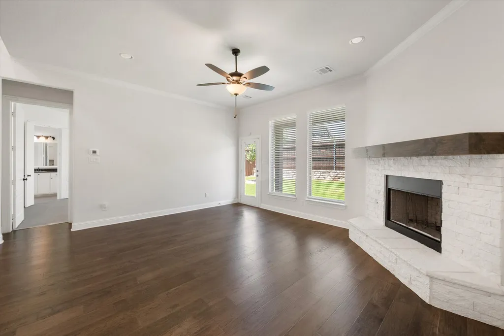 2512 Loxley Drive Mansfield TX 76084