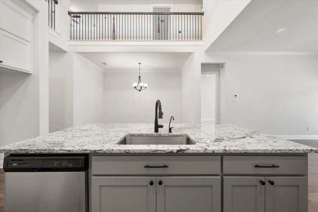 2512 Loxley Drive Mansfield TX 76084