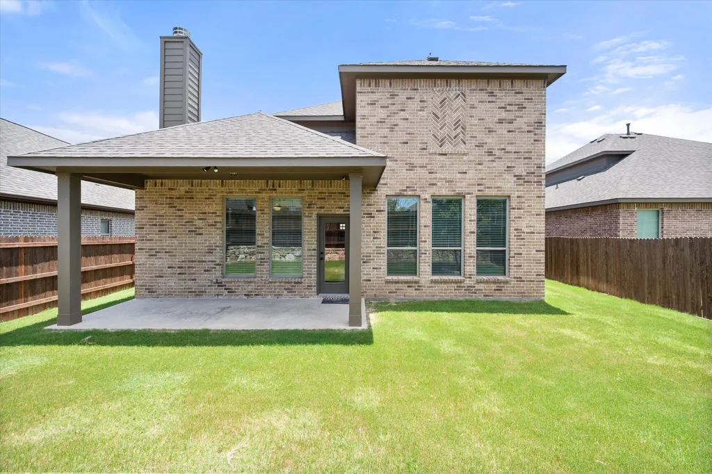 2512 Loxley Drive Mansfield TX 76084