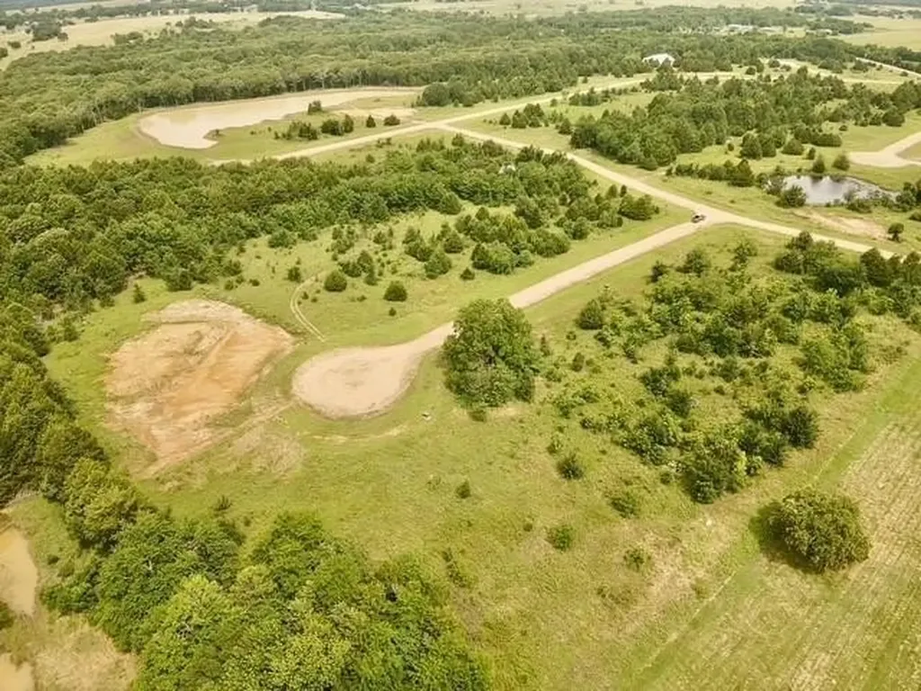 37 Red Bird Lane Colbert OK 74733