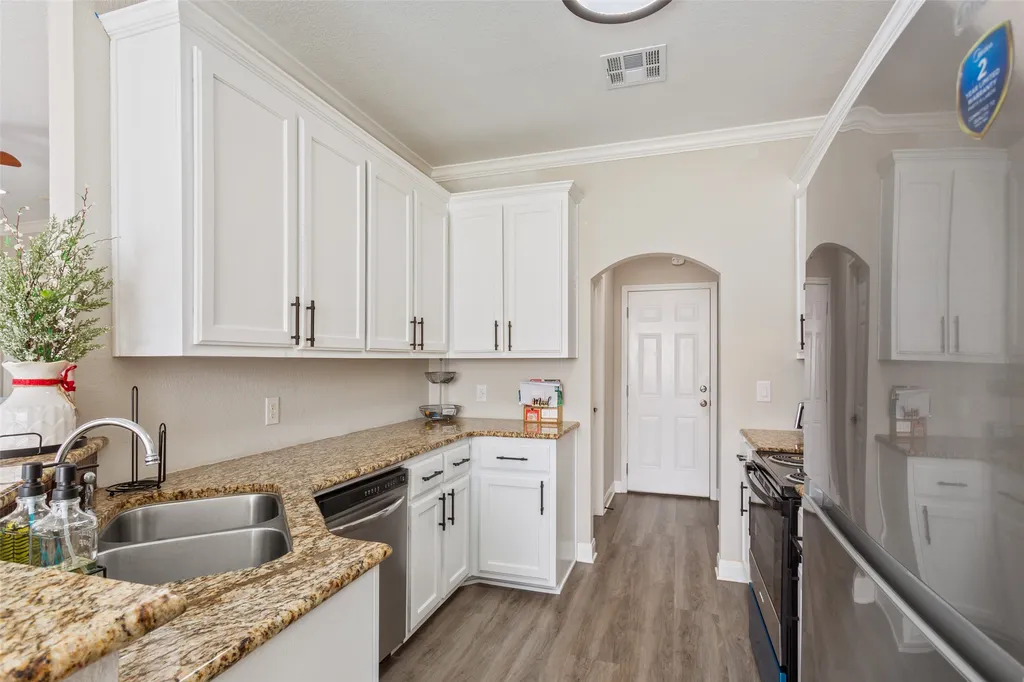 187 Ashland Drive Woodway TX 76712