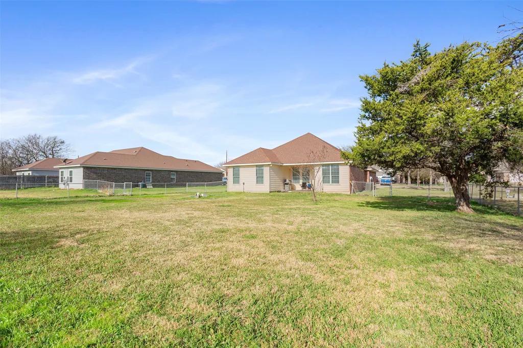187 Ashland Drive Woodway TX 76712