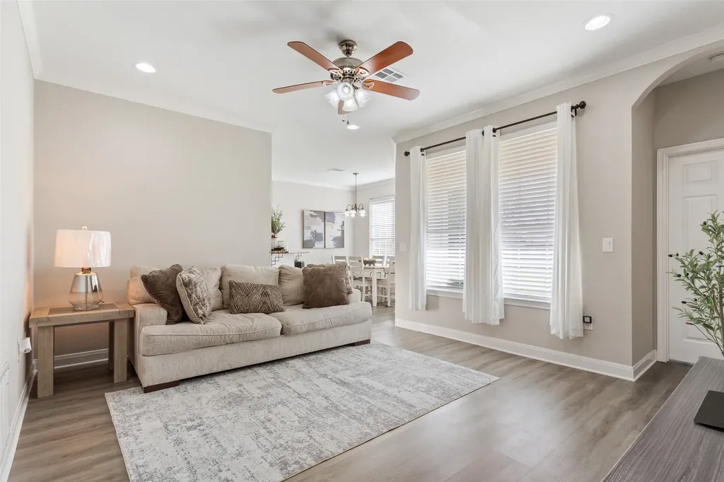 187 Ashland Drive Woodway TX 76712