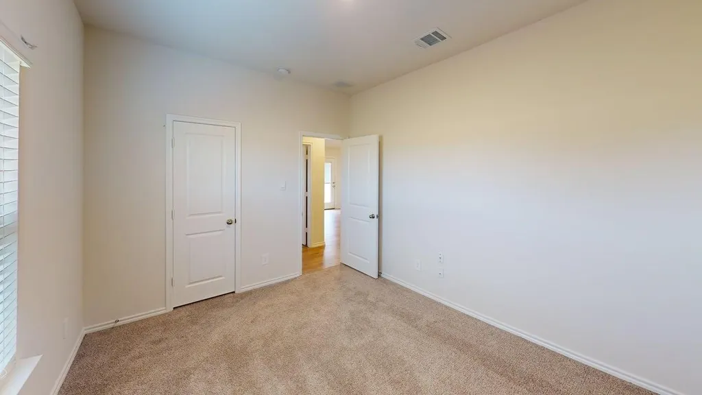 915 Presleigh Drive Dallas TX 75253