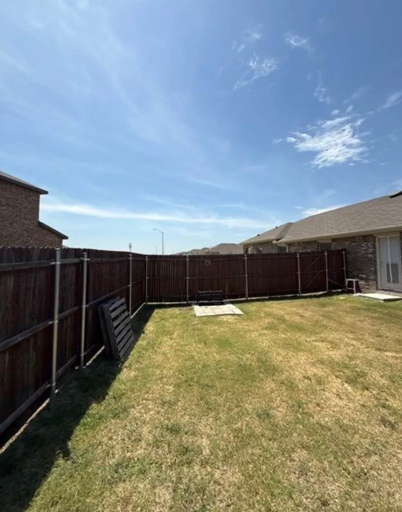 915 Presleigh Drive Dallas TX 75253