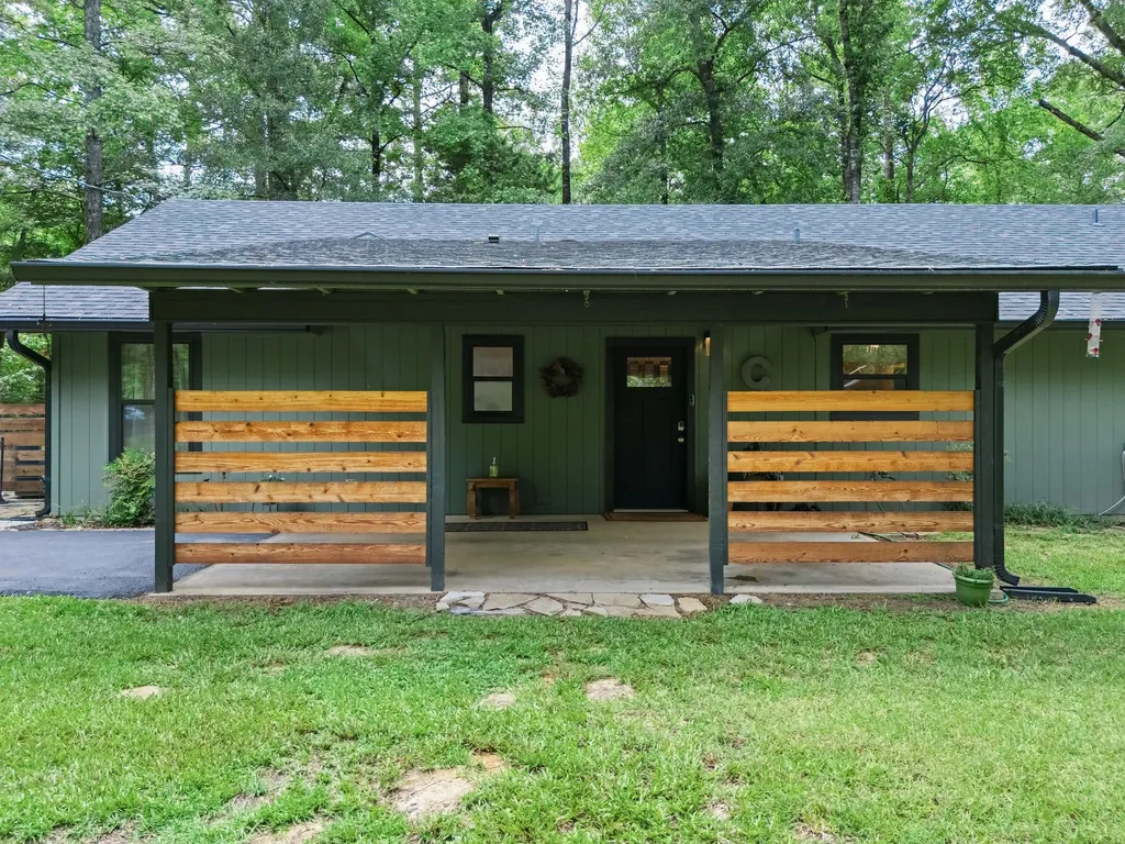 237 County Road 1525 Avinger TX 75630