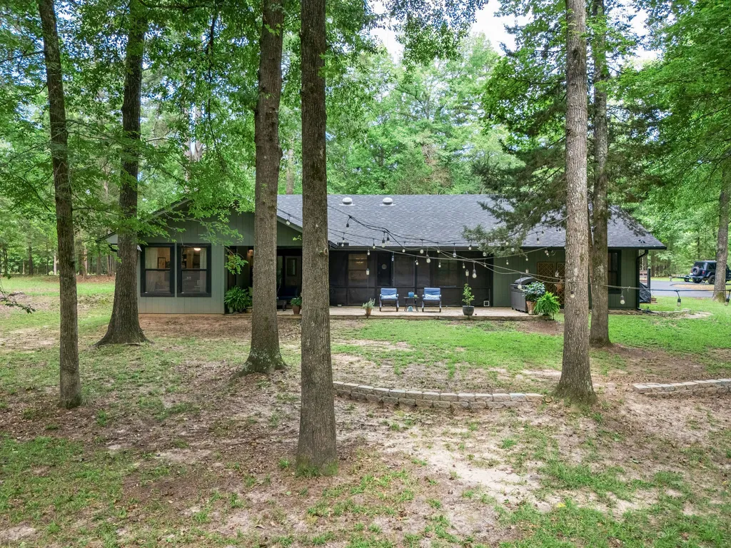 237 County Road 1525 Avinger TX 75630