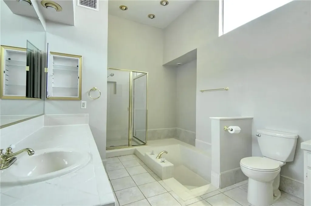 5801 Smoke Glass Trail Dallas TX 75252