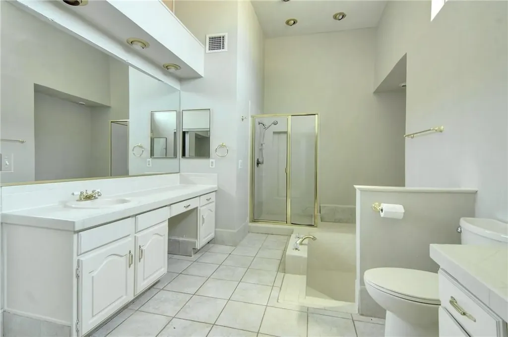 5801 Smoke Glass Trail Dallas TX 75252