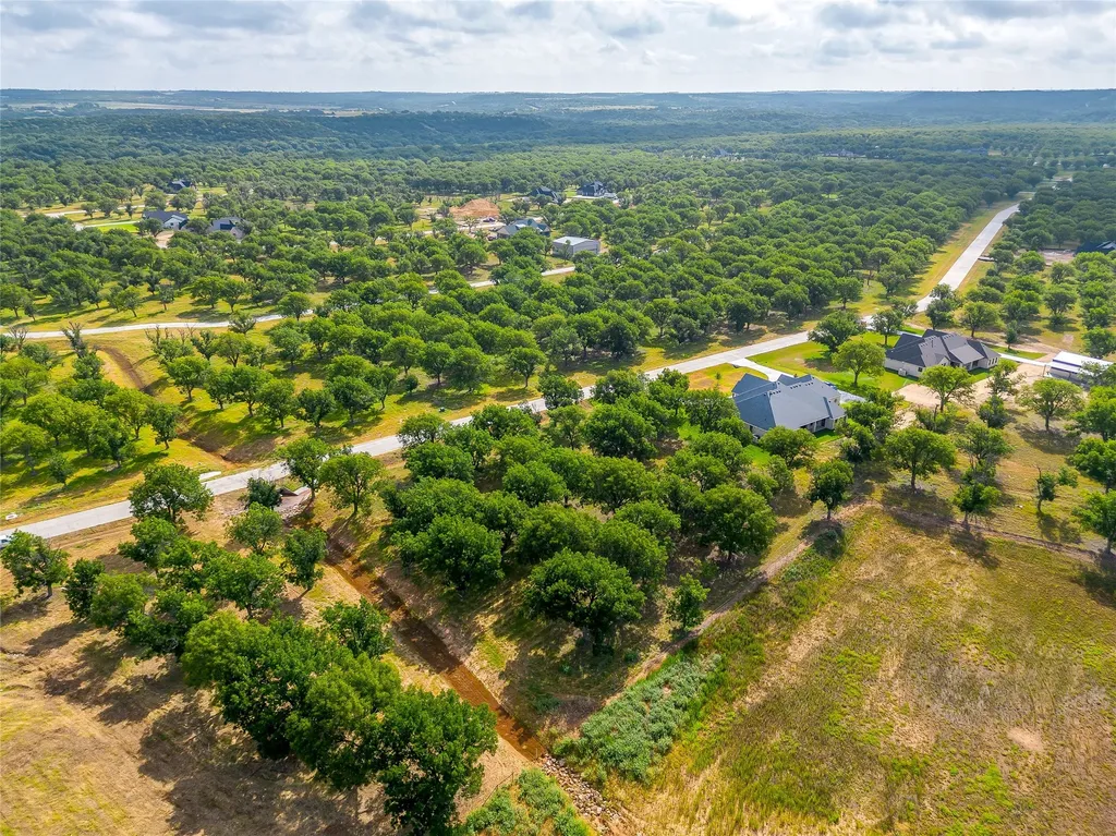 2325 E Landings S Granbury TX 76049