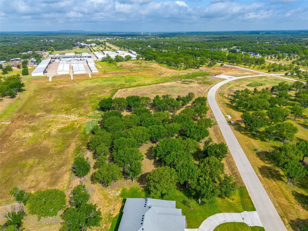 2325 E Landings S Granbury TX 76049