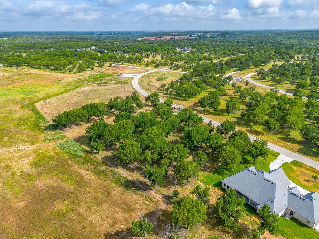 2325 E Landings S Granbury TX 76049