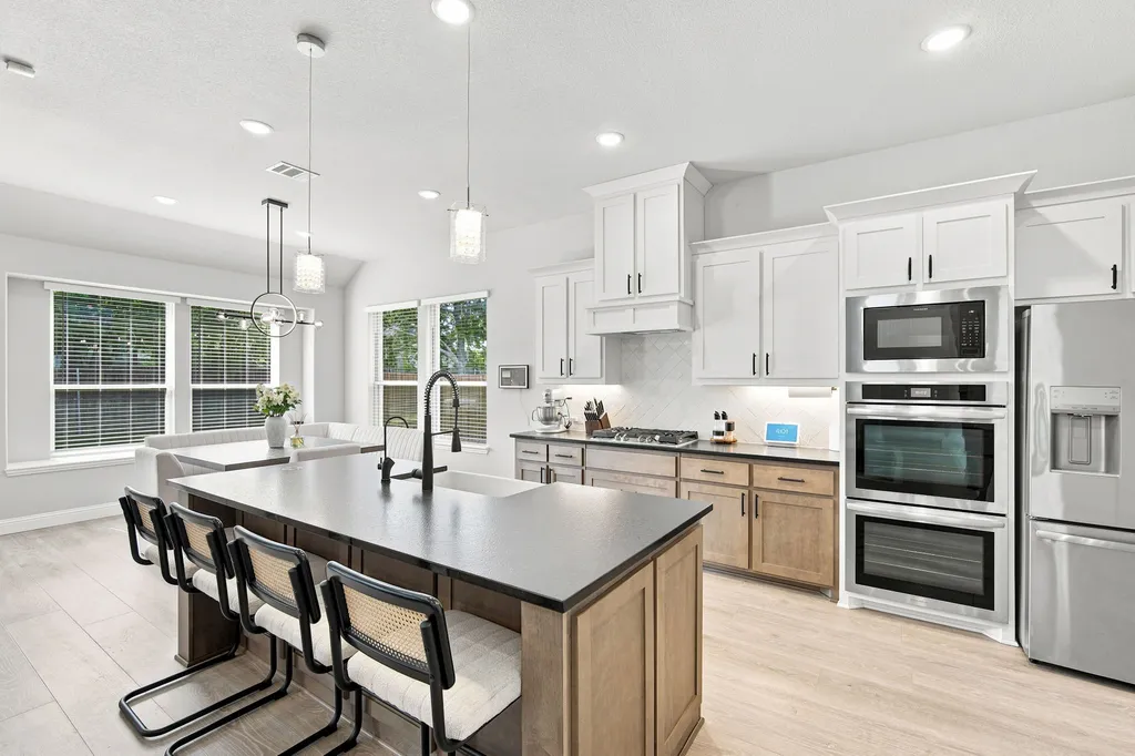 1133 Cardinal Drive Midlothian TX 76065