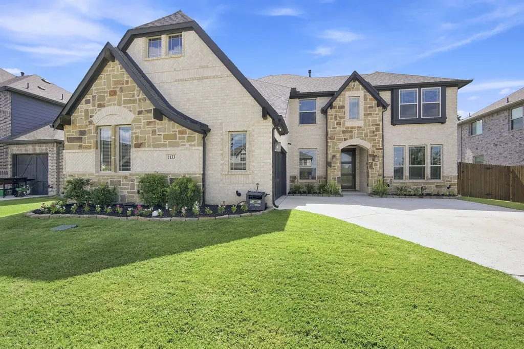 1133 Cardinal Drive Midlothian TX 76065
