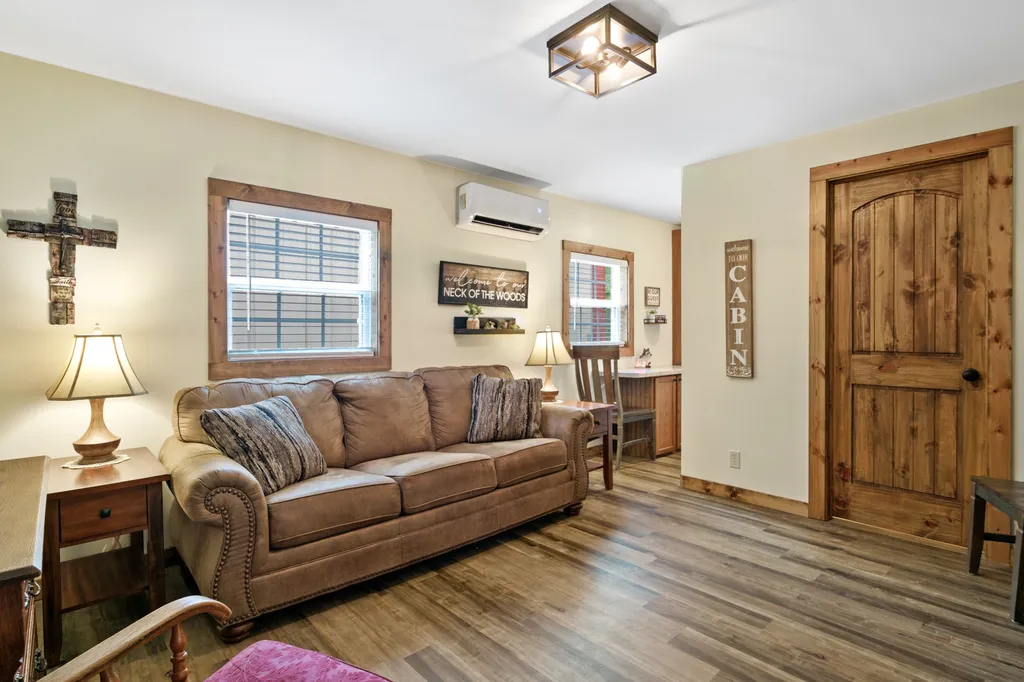 119 Private Road 52614 Pittsburg TX 75686