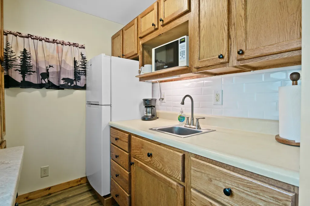 119 Private Road 52614 Pittsburg TX 75686