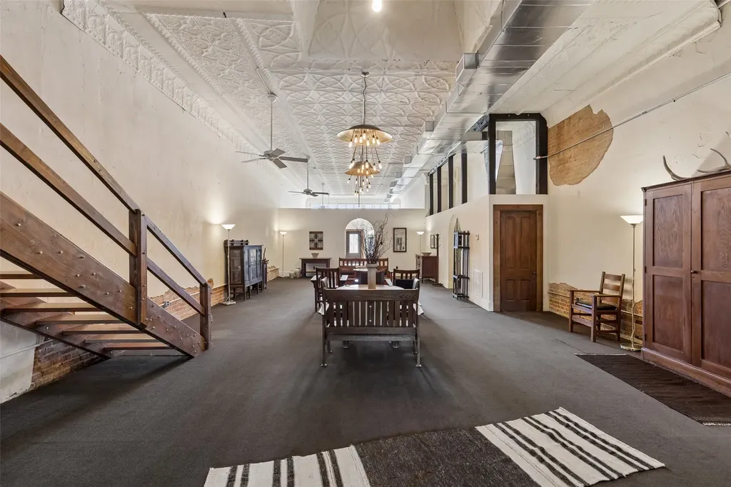 118 W Grand Street Whitewright TX 75491