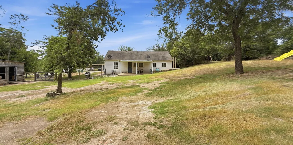 417 W Gentry Street Hamilton TX 76531