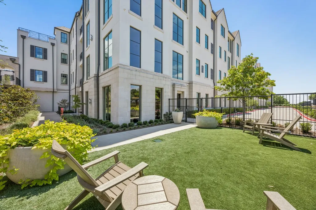 5270 Town & Country Boulevard Frisco TX 75034