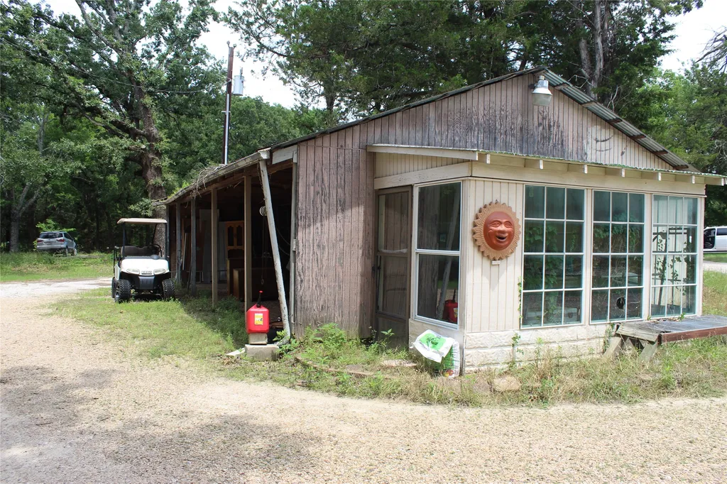 16583 Bowling Lane Terrell TX 75161