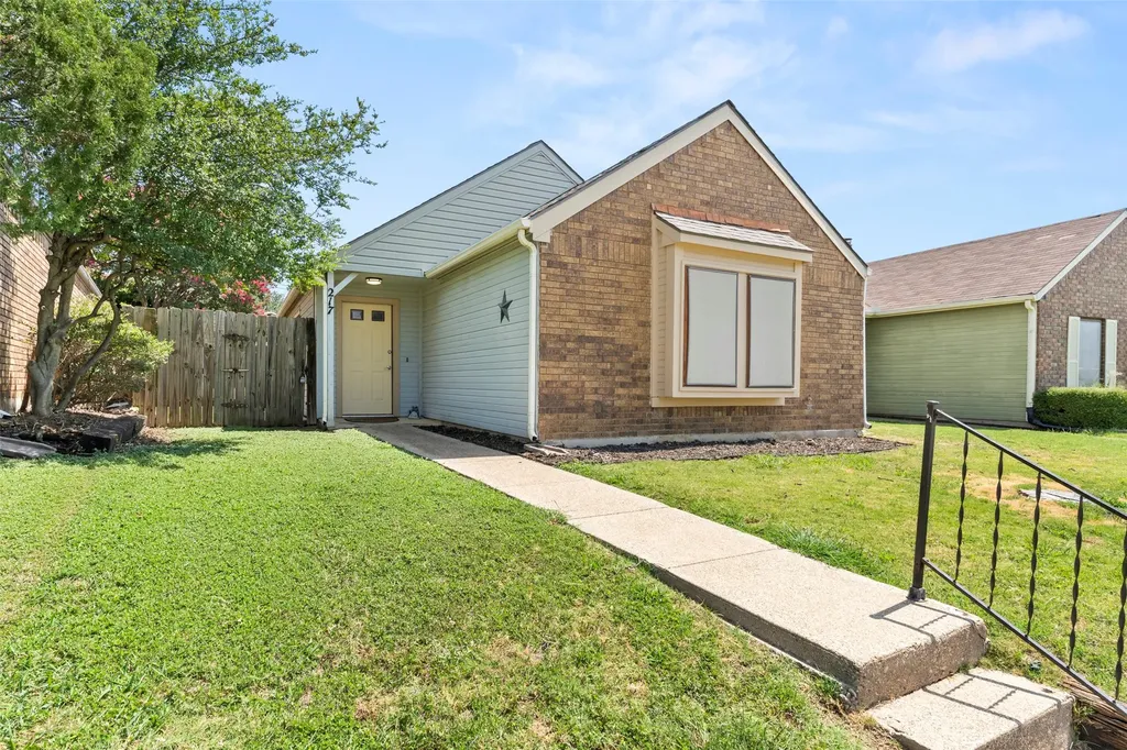 217 Teakwood Lane Lewisville TX 75067