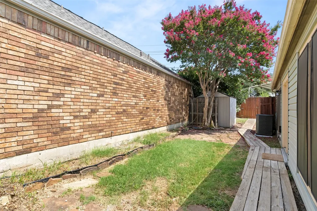 217 Teakwood Lane Lewisville TX 75067