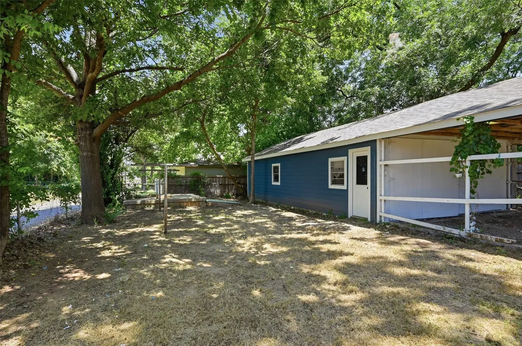 201 Mineral Street Whitesboro TX 76273
