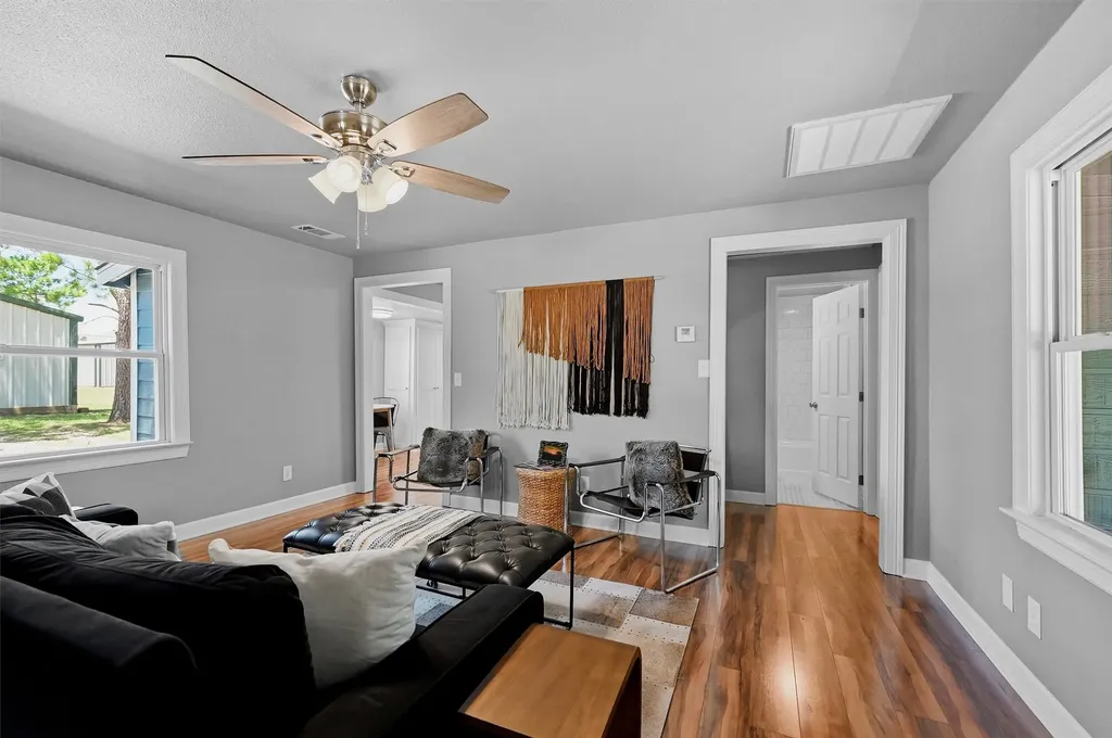 201 Mineral Street Whitesboro TX 76273