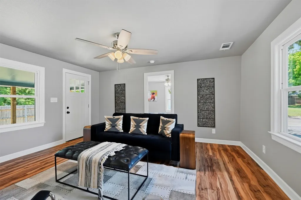 201 Mineral Street Whitesboro TX 76273