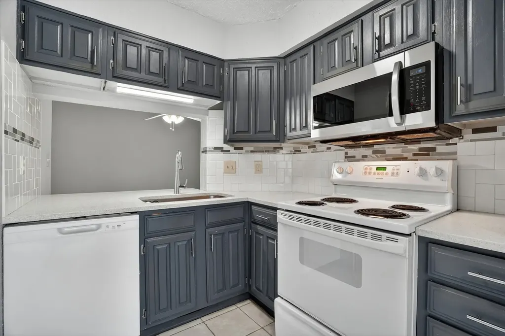 231 Shady Lane Drive Fort Worth TX 76112