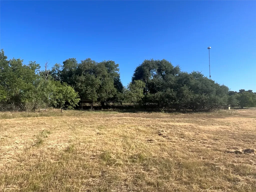 450 Cr 101 Hamilton TX 76531