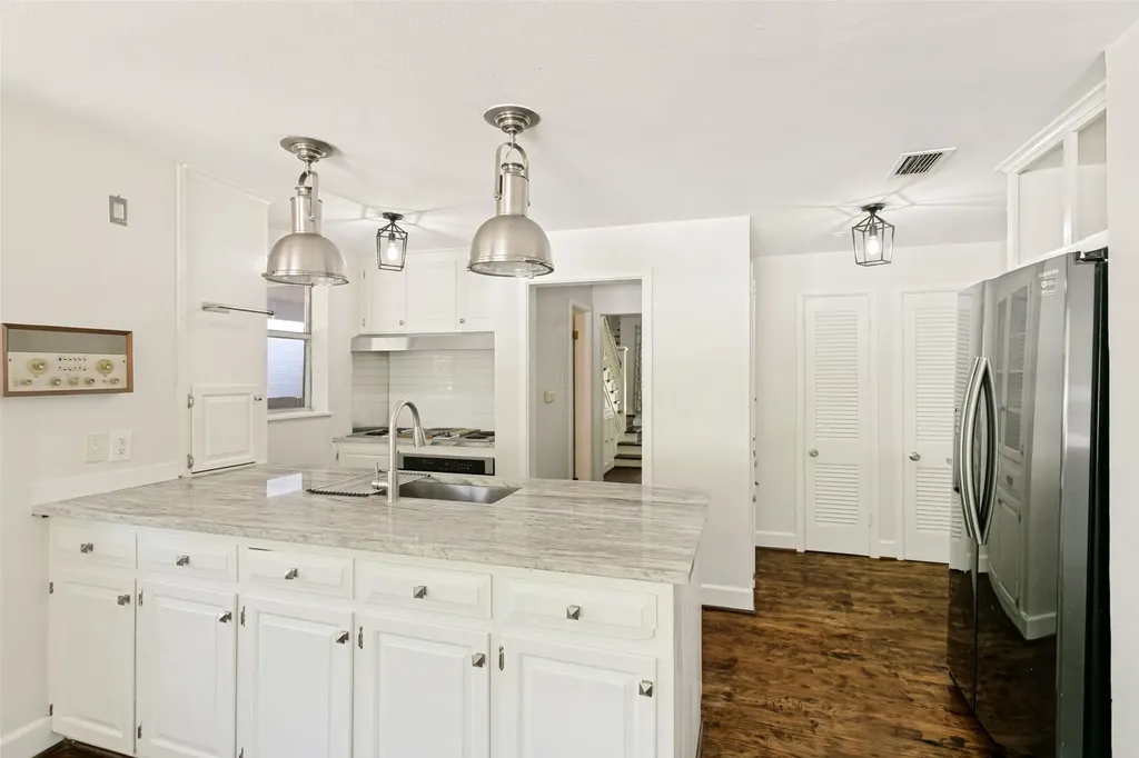 2212 Lipscomb Street Fort Worth TX 76110