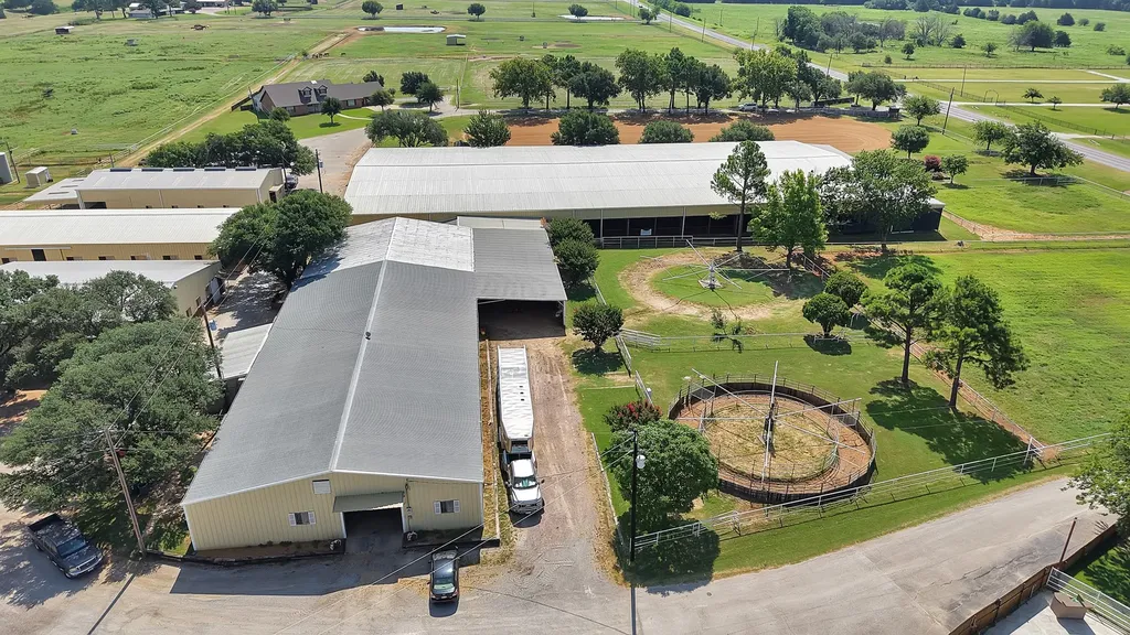 15135 E Fm 922 Tioga TX 76271
