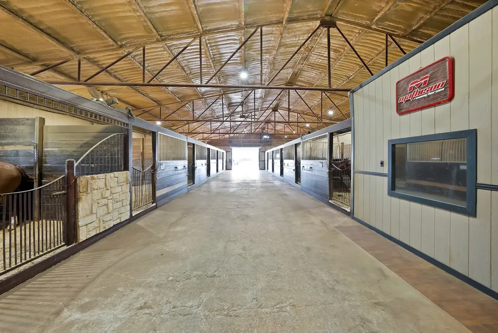15135 E Fm 922 Tioga TX 76271