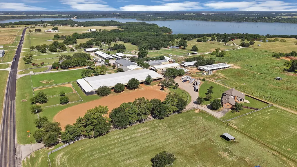 15135 E Fm 922 Tioga TX 76271