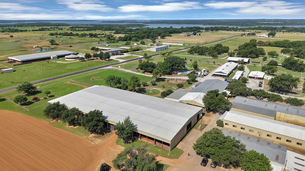 15135 E Fm 922 Tioga TX 76271