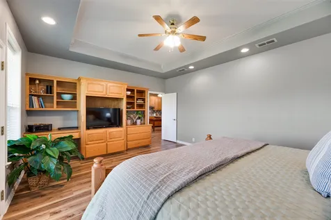 3188 Us Highway 82 Bells TX 75414