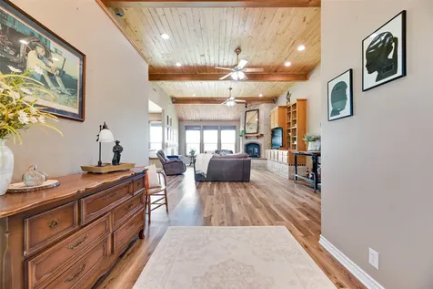 3188 Us Highway 82 Bells TX 75414